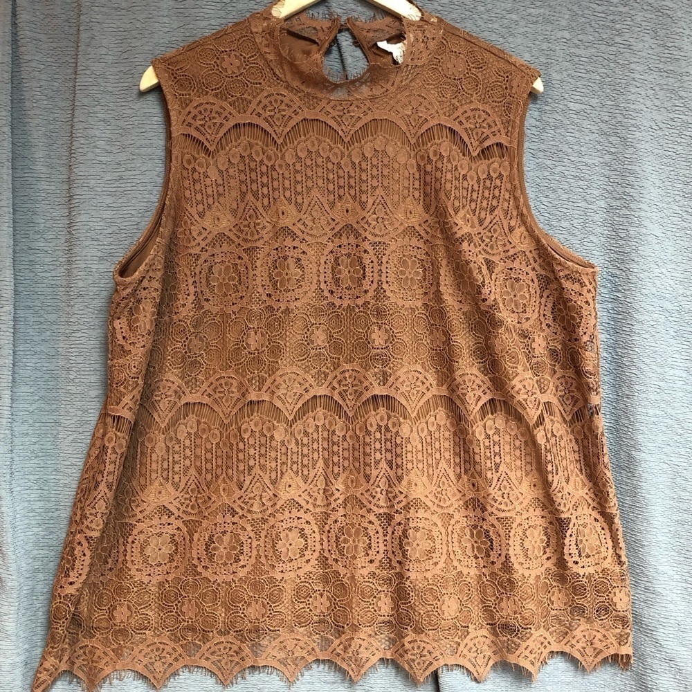 Nwt Cato 22/24 brown lace overlay top with lace neckline sleeveless Est 1946
